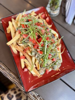 Vegetarian curry fries  at Le-Frits Restobar - Cevicheria in Valparaiso