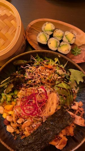 Tofu Don. Maki mit avocado   at Sushiki-Darmstadt in Darmstadt