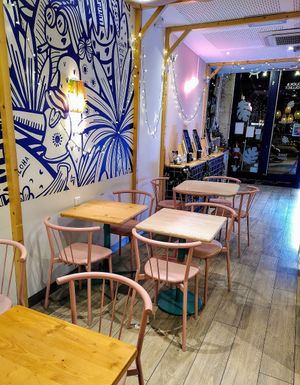 Interior at Pokawa - Metz in Metz