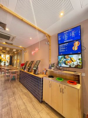   at Pokawa - Metz in Metz