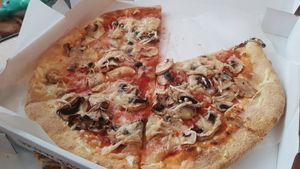 Fungi pizza at Pizza'dam in Amsterdam