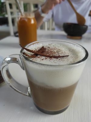 Capuccino and juice at La Hoja Verde in Tulum