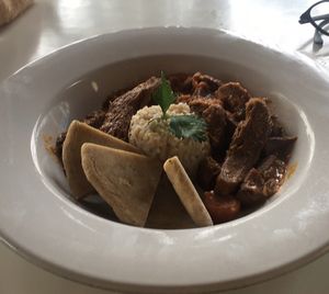 no pollo al curry at La Hoja Verde in Tulum