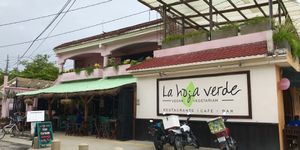 La hoja verde / the green leaf - outdoor seating at La Hoja Verde in Tulum