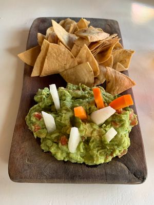 Guacamole at La Hoja Verde in Tulum