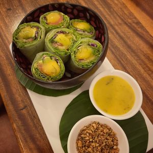 Mango spring roll with peanut at WILD in Siem Reap