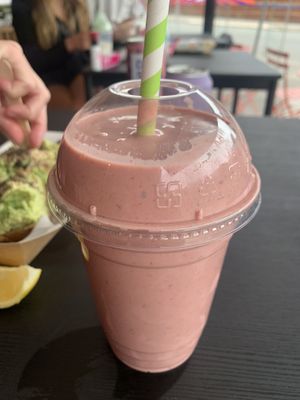 PB&J shake  at Raw in Southport