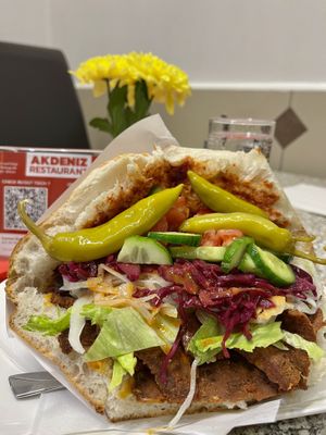 Sehr schön angerichteter veganer Döner  at Restaurant Akdeniz in Goslar