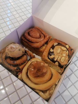 4 vegan flavours at Cinnamood in Wuppertal