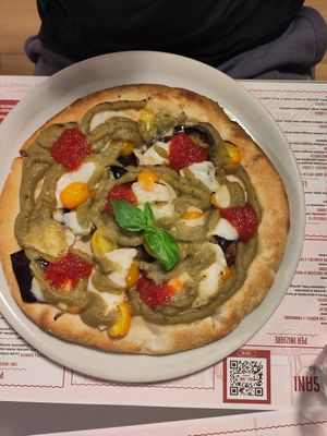 Gluten Free dough, vegan cheese at Sazi e Sani in Catania