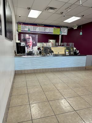 Ordering Counter   at Beach Bowls Acai Cafe in Redondo Beach