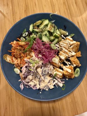 Black rice teriyaki tofu warm bowl #Veganuary at Hawaii Poke in Gothenburg