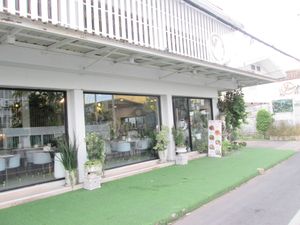 view of front of Y'did restaurant at The Y'did in Ubon Ratchathani