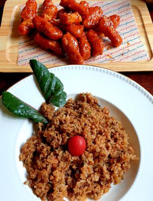 biif fried rice and spicy chickn at Vegan Kitchen - 비건 키친 in Seoul