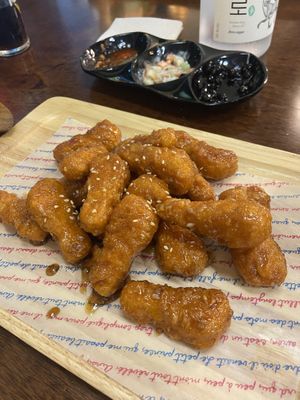 Garlic chicken  at Vegan Kitchen - 비건 키친 in Seoul