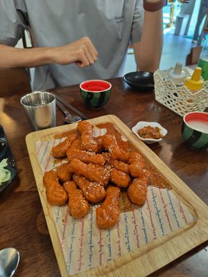 Vegan garlic chicken at Vegan Kitchen - 비건 키친 in Seoul