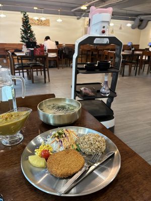 Robot  at Vegan Kitchen - 비건 키친 in Seoul