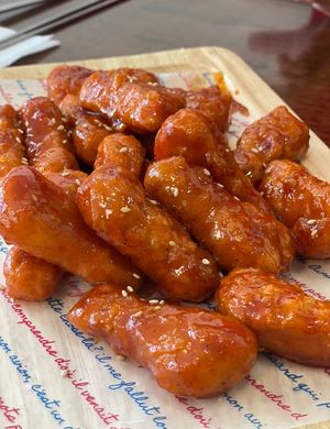 Vegan chicken with sauce  at Vegan Kitchen - 비건 키친 in Seoul