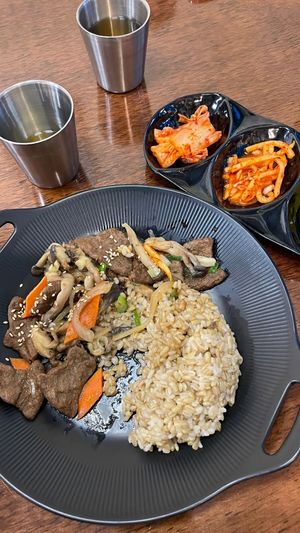 What a hidden gem it’s clean, friendly, has tasty dishes & very efficient service. The people are lovely. I enjoyed the food which is affordable & delicious. I’ll be going back at Vegan Kitchen - 비건 키친 in Seoul