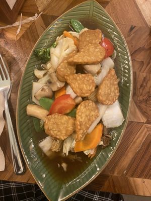 Stir fried veg & tempeh  at Yaya's Thai Street Food in Augsburg
