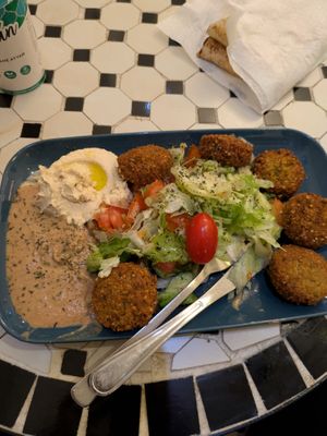 Falafel teller: Basic salad with too much lemon. Very tasty falafel. 3/5.
 at Falafel Salam in Berlin