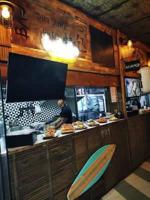 1st floor at Akma B o B in Madrid