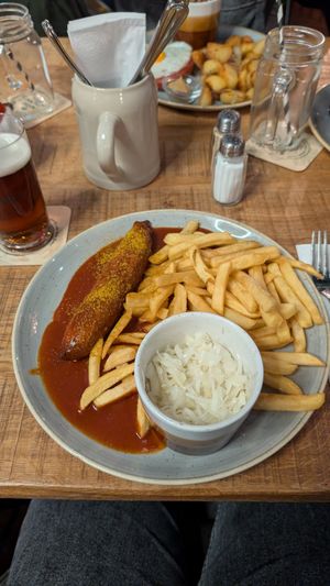 Vegans Currywurst und Altbier at Alter Bahnhof Oberkassel in Dusseldorf
