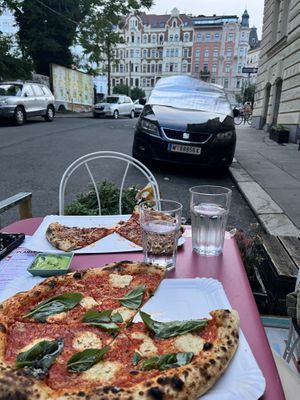   at Planty Pizza in Vienna