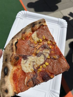 Die mit Salami 5,90€  at Planty Pizza in Vienna