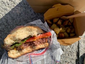 vegan burger at Snack'in in Amiens
