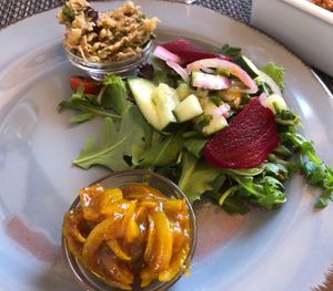 Baba ganoush, salad and curry onion sauce   at O Figo Preto in Midoes