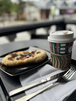 Vegan Focaccia and an Americano  #Veganuary at Starbucks in Tanah Rata