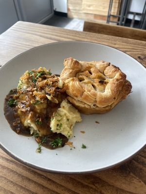 Mac n cheeze pie with mash and gravy  at The Pie Box Cafe in Cardiff