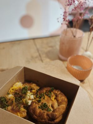 Feb ‘26 | Mac n cheese pie & cheesy mash  at The Pie Box Cafe in Cardiff