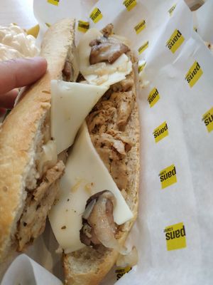 Heura Qu*s* vegan at Pans & Company - Puerto Venecia in Zaragoza