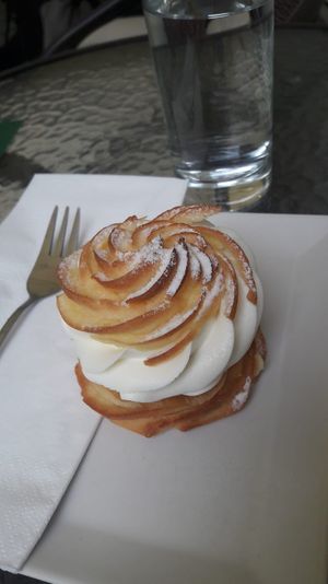 Cream Puff at VegaNana in Bratislava