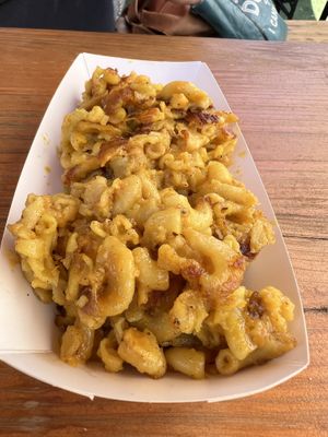 Vegan Mac and cheeze   at Leaf Over Beef in Los Angeles