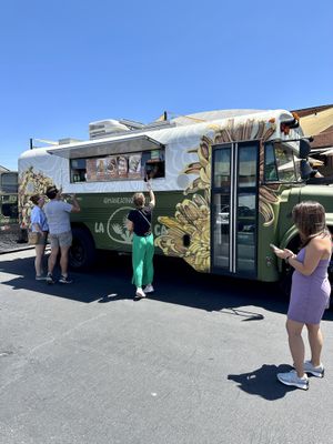 Food Truck  at MANEATINGPLANT in Los Angeles