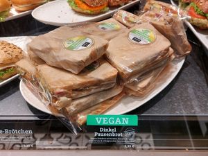 Vegan spelt sandwich at Bäckerei Riegler - Hauptbahnhof Mannheim in Mannheim