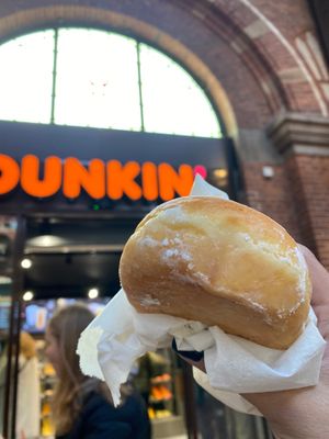 Bavarian at Dunkin' - Copenhagen Central Station in Copenhagen