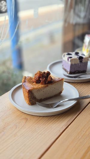  at 令月 ReyGetsu Vegan Cake Shop in Ikoma