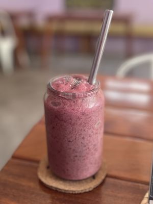  Corazón smoothie - DELICIOUS !  at Vegan Caribe in Bacalar