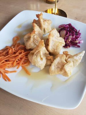 Wontons at XO Bar in Portland
