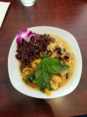 Curry Vegan at A Good Life Cafe and Juice Bar in Ogden