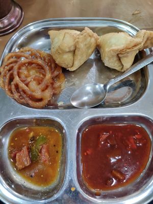 Samosa Jeri at Shyam Sweets in Kohalpur