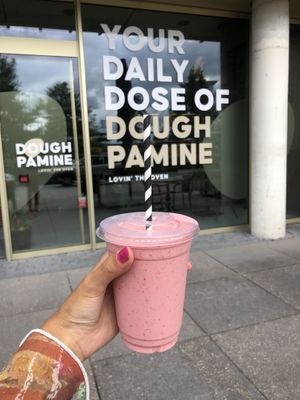strawberry banana milkshake  at Doughpamine in Leeuwarden