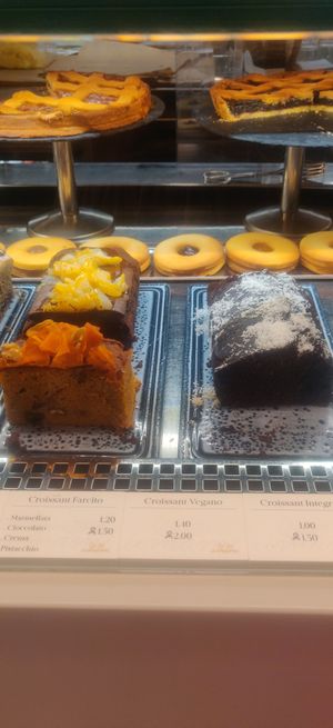 Vegan and gluten free cakes at Umami - Foligno in Foligno
