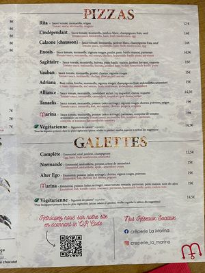 It says vegetarian but it’s vegan  at La Marina in Port-en-bessin-huppain