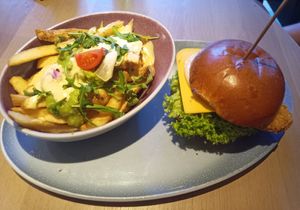 "Wolpertinger" with avocado fries at Hans im Glück - Wien Am Belvedere in Vienna