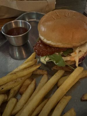 Vegan buffalo chicken burger   at Mundo Street Food in Ibiza